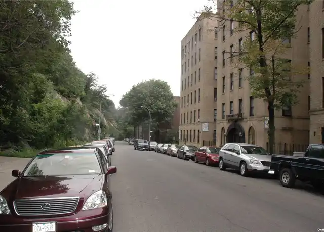Property at 225 Bennett Ave Unit 3P, New York, NY, 10040, 0 beds, 1 bath, [object Object]
