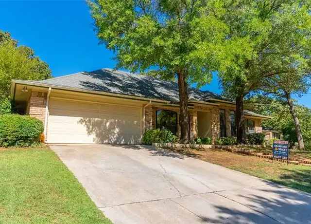 Property at 5201 Rustle Leaf Dr, Arlington, TX, 76017, 4 beds, 2 baths, [object Object]