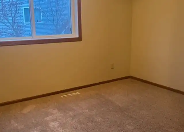 Property at 655 Woodduck Dr Unit E, Woodbury, MN, 55125, 3 beds, 1.5 baths, [object Object]