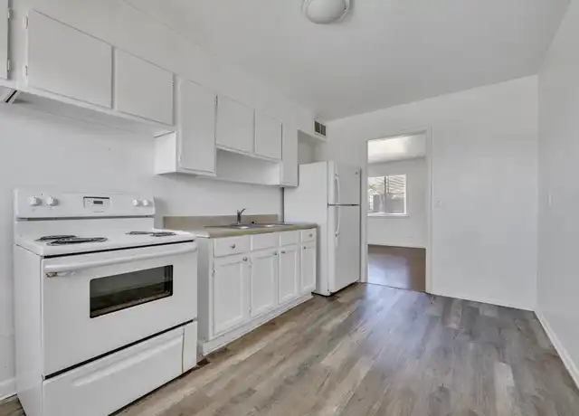 Property at 7750 Rugby Ave, Birmingham, AL, 35206, 2 beds, 1 bath, [object Object]