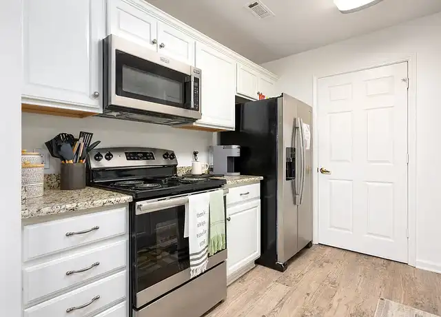 Property at The Glade Creek - 3343 Glade Creek Blvd NE, Roanoke, VA, 24012, 1-3 bed, 1-2 bath, [object Object]