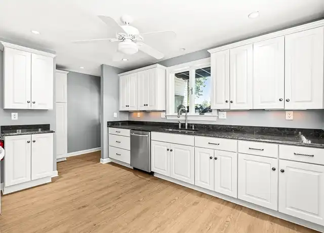 Property at 29 Fenwick St Unit 29, Somerville, MA, 02145, 3 beds, 1 bath, [object Object]