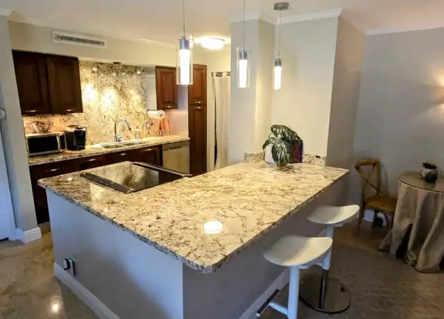 Property at 1050 SE 15th St #204, Fort Lauderdale, FL, 33316, 1 bed, 1 bath, [object Object]