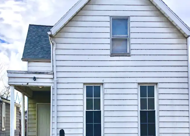 Property at 1512 Park St, Evansville, IN, 47710, 4 beds, 1 bath, [object Object]