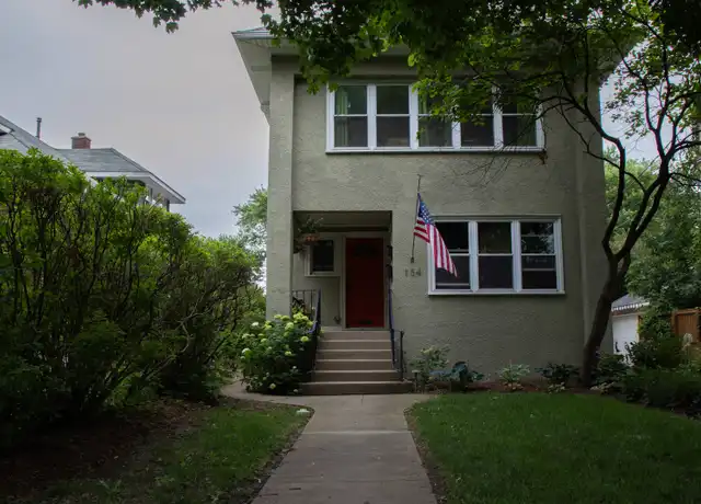 Property at 134 S Lombard Ave Unit 2, Oak Park, IL, 60302, 2 beds, 1 bath, [object Object]
