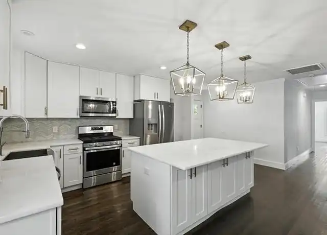 Property at 6116 Saint Moritz Ave, Dallas, TX, 75214, 4 beds, 2 baths, [object Object]