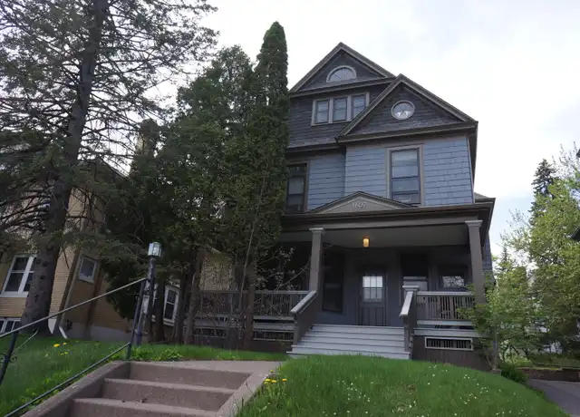 Property at 1607 E Superior St Unit 2, Duluth, MN, 55812, 3 beds, 1 bath, [object Object]