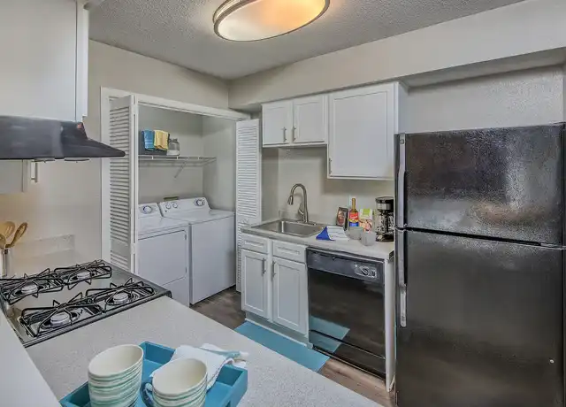 Property at The Madison - 7815 Calibre Crossing Dr, Charlotte, NC, 28227, 1 bed, 1 bath, [object Object]