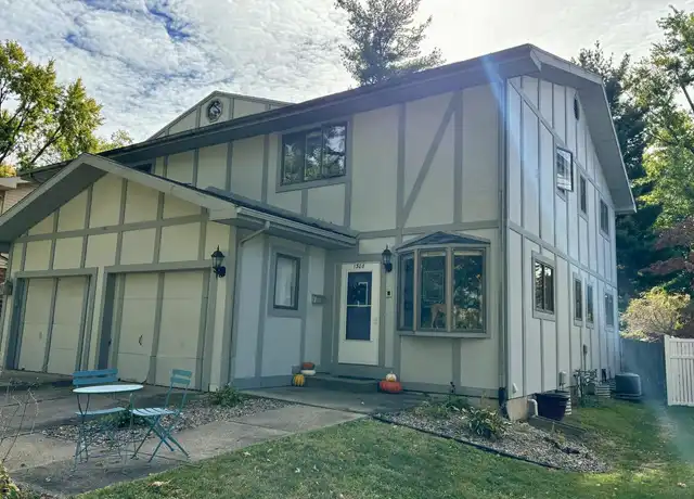 Property at 1308 South Grand Ave W, Springfield, IL, 62704, 3 beds, 2.5 baths, [object Object]