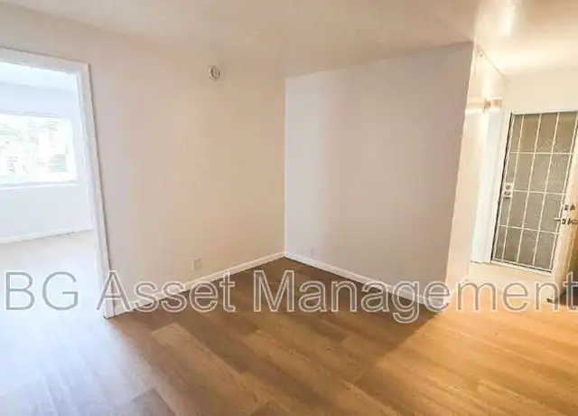 Property at 2223 Bonar St Unit A, Berkeley, CA, 94702, 3 beds, 1 bath, [object Object]