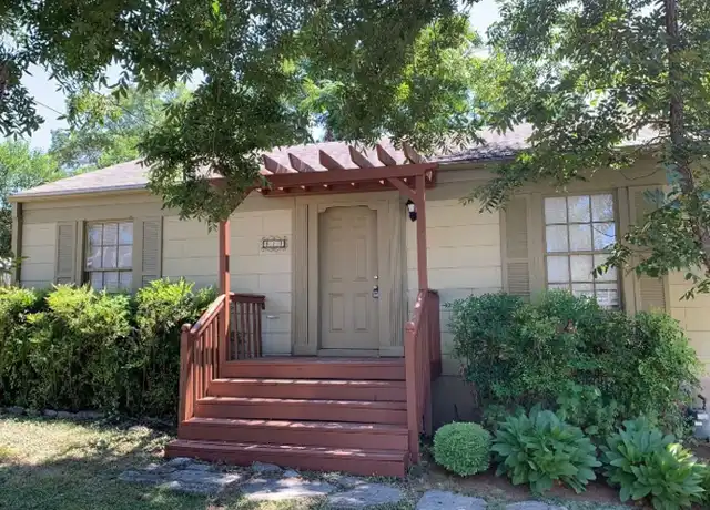 Property at 819 E 31st St, Austin, TX, 78705, 3 beds, 1 bath, [object Object]