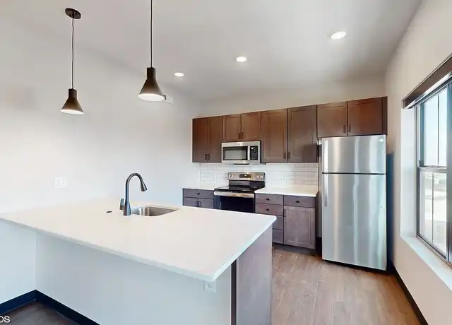 Property at 151 Lofts - 151 1st Ave SW, Cedar Rapids, IA, 52404, 2 beds, 1 bath, [object Object]