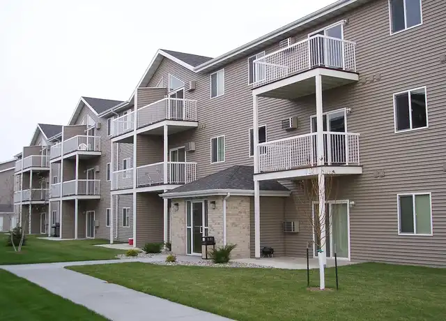Property at The Summers at Osgood Apartments - 4452 47th St S, Fargo, ND, 58104, 1 bed, 1 bath, [object Object]