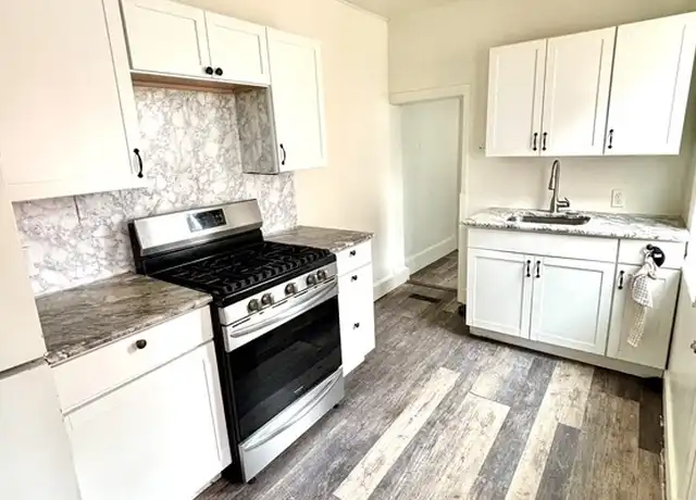Property at 419 Chester St, Lancaster, PA, 17602, 3 beds, 1 bath, [object Object]