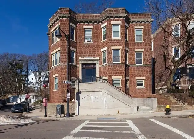 Property at 1725 Commonwealth Ave Unit 4, Boston, MA, 02135, 3 beds, 1 bath, [object Object]