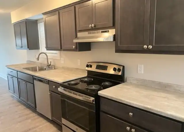 Property at 533 Misty Meadow Blvd Unit 535, Hartford, WI, 53027, 3 beds, 1.5 baths, [object Object]
