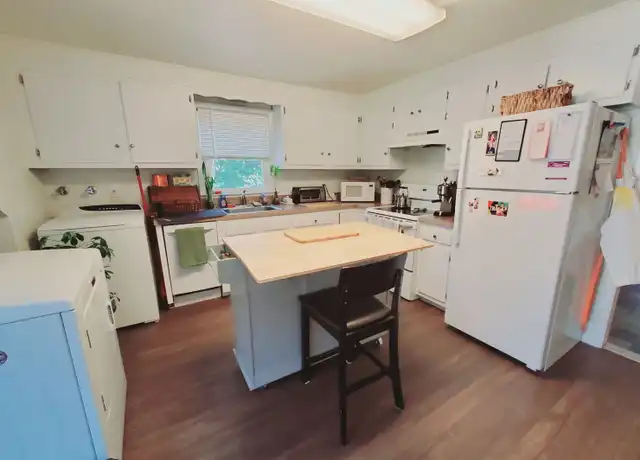 Property at 47 Whitmore Ln Unit 3, Stamford, CT, 06902, 2 beds, 1 bath, [object Object]