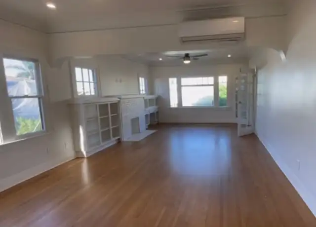 Property at 315 Cherry Ave Unit C, Long Beach, CA, 90802, 1 bed, 1 bath, [object Object]