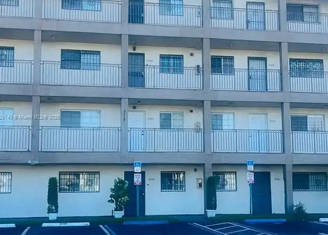 Property at 8851 NW 119th St Unit 3406-3, Hialeah, FL, 33018, 2 beds, 2 baths, [object Object]
