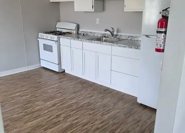 Property at 1665 Pagel Ave Unit 6, Lincoln Park, MI, 48146, 1 bed, 1 bath, [object Object]