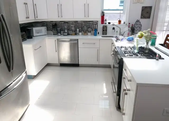 Property at 64 Winchester St Unit 3, Medford, MA, 02155, 5 beds, 2 baths, [object Object]