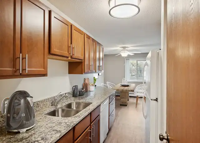 Property at Minnehaha Manor - 6904 10th St N, Oakdale, MN, 55128, 0 beds, 1 bath, [object Object]