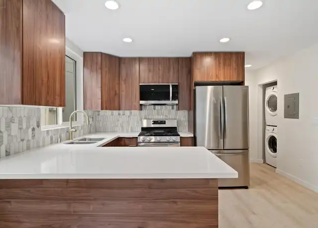 Property at 1277 Robinson Ave Unit 1277 1/2, San Diego, CA, 92103, 2 beds, 1 bath, [object Object]