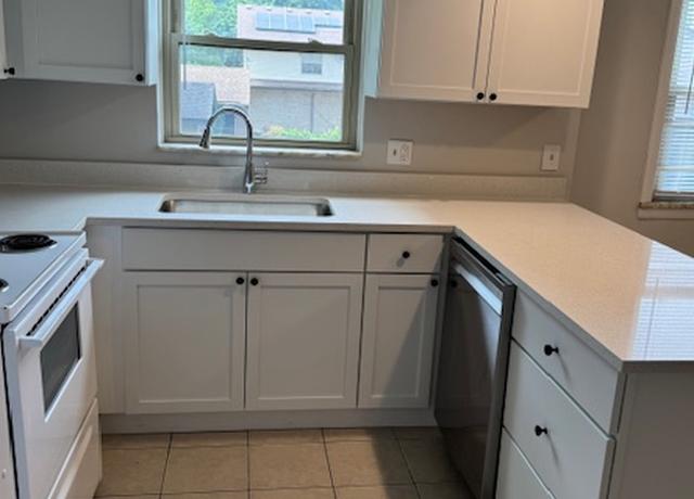 Photo of 2649 W 127th St Unit 2F, Blue Island, IL 60406