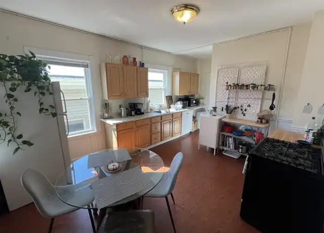 Property at 51 Ibbetson St Unit 3, Somerville, MA, 02143, 4 beds, 1 bath, [object Object]