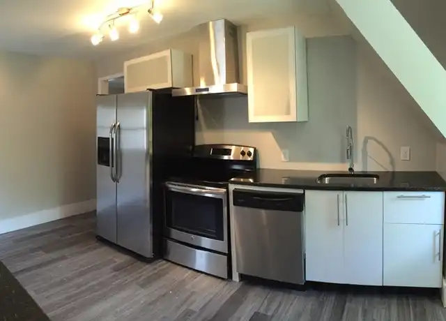 Property at 521 E State St Unit 4, Ithaca, NY, 14850, 3 beds, 1 bath, [object Object]