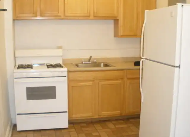 Property at 2830 E 130th St Unit 14 Large, Cleveland, OH, 44120, 1 bed, 1 bath, [object Object]