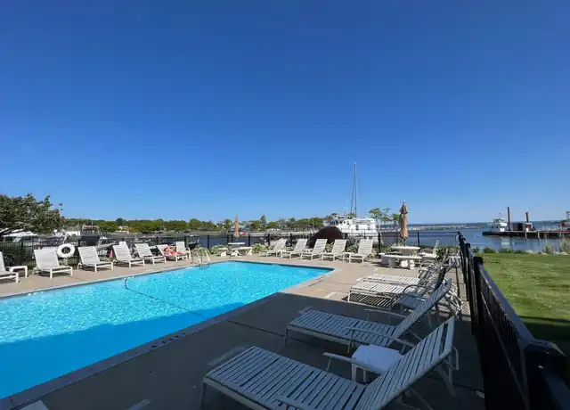 Property at 61 Seaview Ave #69, Stamford, CT, 06902, 2 beds, 2.5 baths, [object Object]