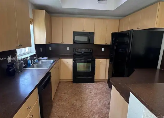 Property at 8908 SW 223rd Ter Unit 8908, Cutler Bay, FL, 33190, 3 beds, 2.5 baths, [object Object]