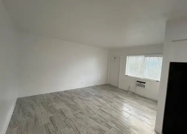 Photo of 1751 NE 31st St, Pompano Beach, FL 33064