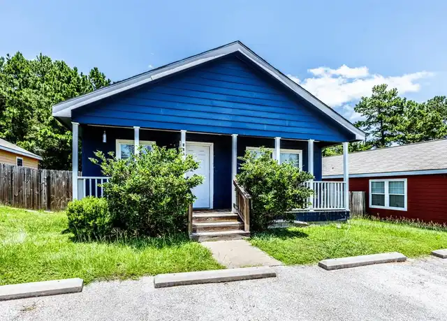 Property at 110 Varsity Dr, Huntsville, TX, 77340, 4 beds, 4 baths, [object Object]