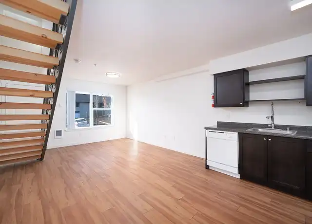 Property at Wygant Apartments - 10730 NE Wygant St, Portland, OR, 97220, 3 beds, 1-1.5 bath, [object Object]