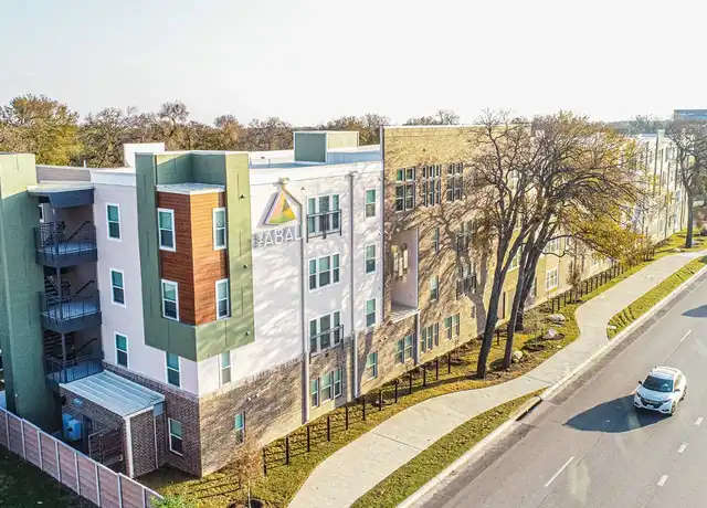 Property at 4611 N Interstate 35, Austin, TX, 78722, 1 bed, 1 bath, [object Object]