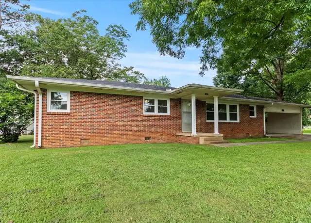 Property at 1600 Iris St, Athens, AL, 35613, 3 beds, 2 baths, [object Object]