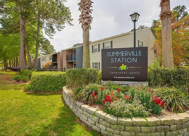 Photo of 1660 Old Trolley Rd, Summerville, SC 29485