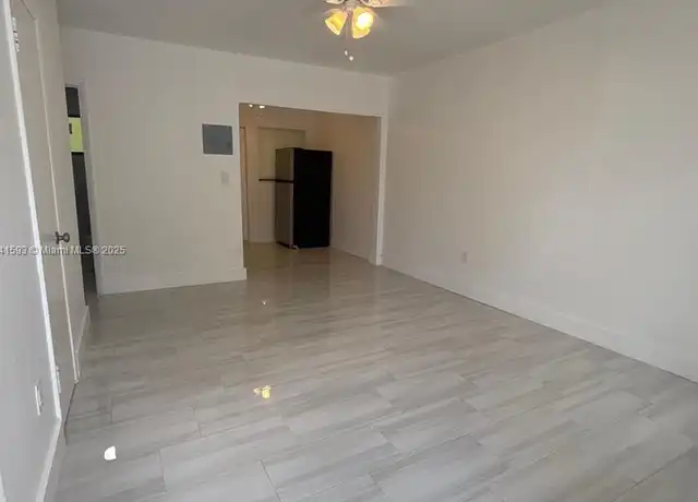 Property at 671 SW 7th St Unit 4, Miami, FL, 33130, 0 beds, 1 bath, [object Object]