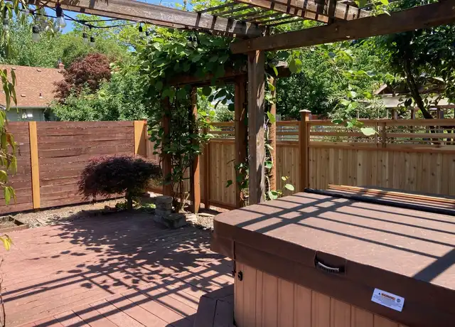 Property at 5407 N Yale St, Portland, OR, 97203, 4 beds, 2 baths, [object Object]
