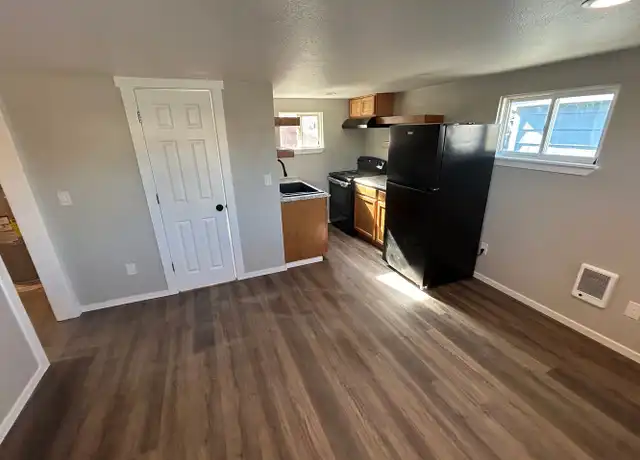 Property at 621 S Cannon St Unit 4, Spokane, WA, 99204, 0 beds, 1 bath, [object Object]
