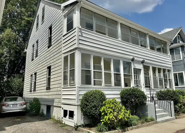 Property at 65 Walnut St Unit 2, Belmont, MA, 02478, 2 beds, 1 bath, [object Object]