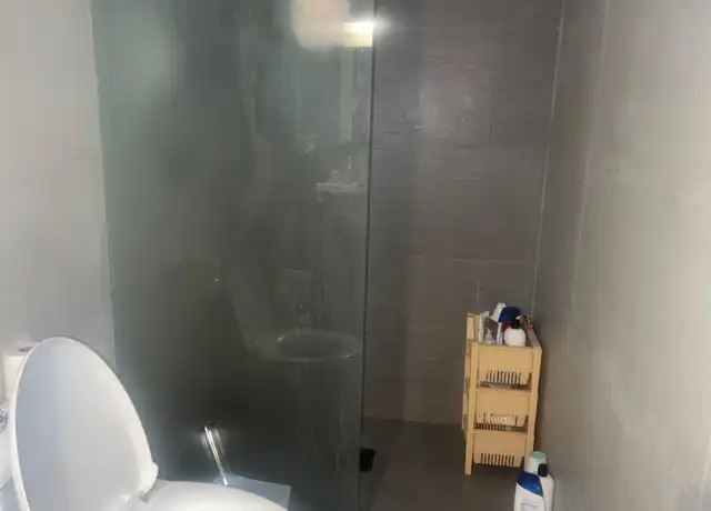 Property at 600 NE 36th St Rm only, Miami, FL, 33137, 1 bed, 1 bath, [object Object]