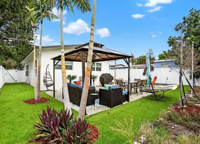 Property at 108 SE 11th Ave, Pompano Beach, FL, 33060, 3 beds, 2 baths, [object Object]