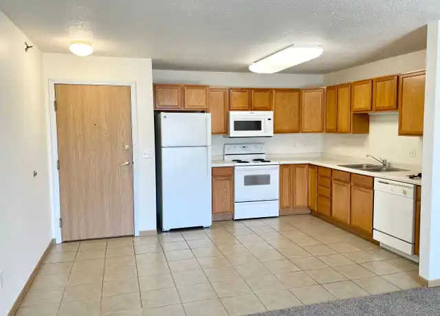 Property at Pointe West II - 4221 33rd Ave S, Fargo, ND, 58104, 2 beds, 1 bath, [object Object]