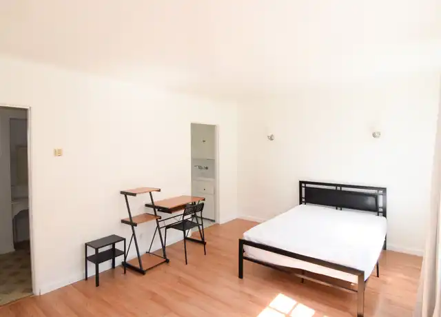 Property at 807 W 30th St Unit 813, Los Angeles, CA, 90007, 0 beds, 1 bath, [object Object]