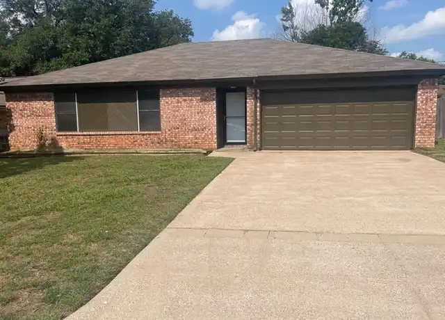 Property at 6402 Walnut Springs Dr, Arlington, TX, 76001, 3 beds, 2 baths, [object Object]