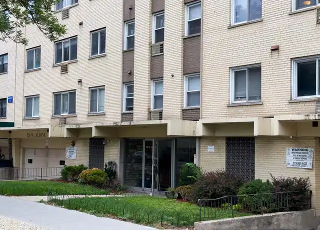 Property at 520 W Aldine Ave Unit 304, Chicago, IL, 60657, 0 beds, 1 bath, [object Object]