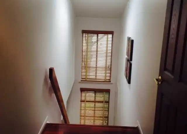 Property at 92 Gate House Ln, Edison, NJ, 08820, 2 beds, 1 bath, [object Object]